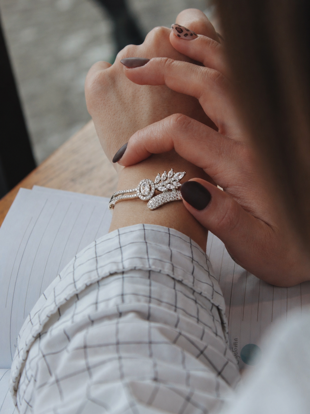 Ethereal Leaf Glow Bracelet