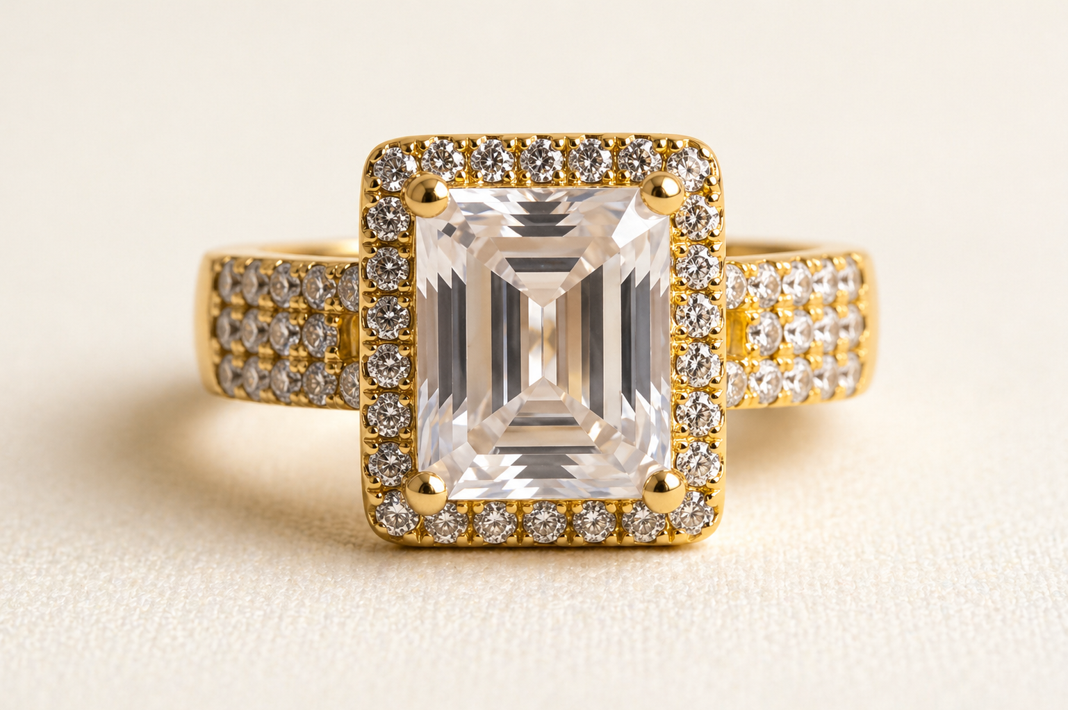 Royal Spark Emerald Ring - Image 3