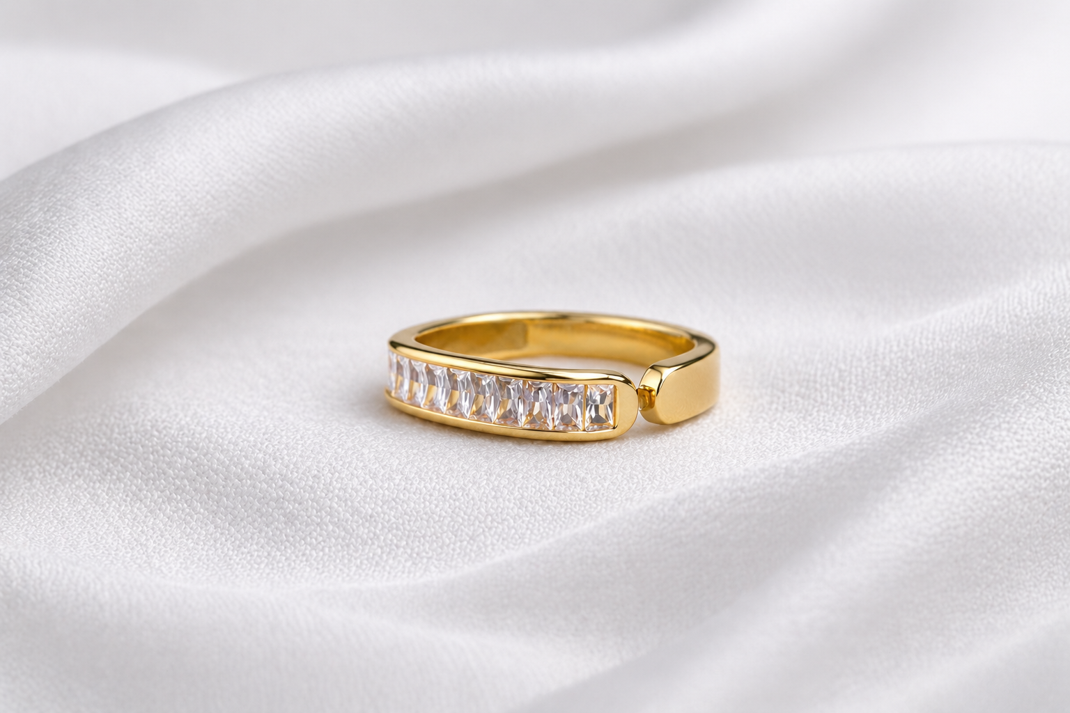 Elite Line Crystal Ring - Image 3