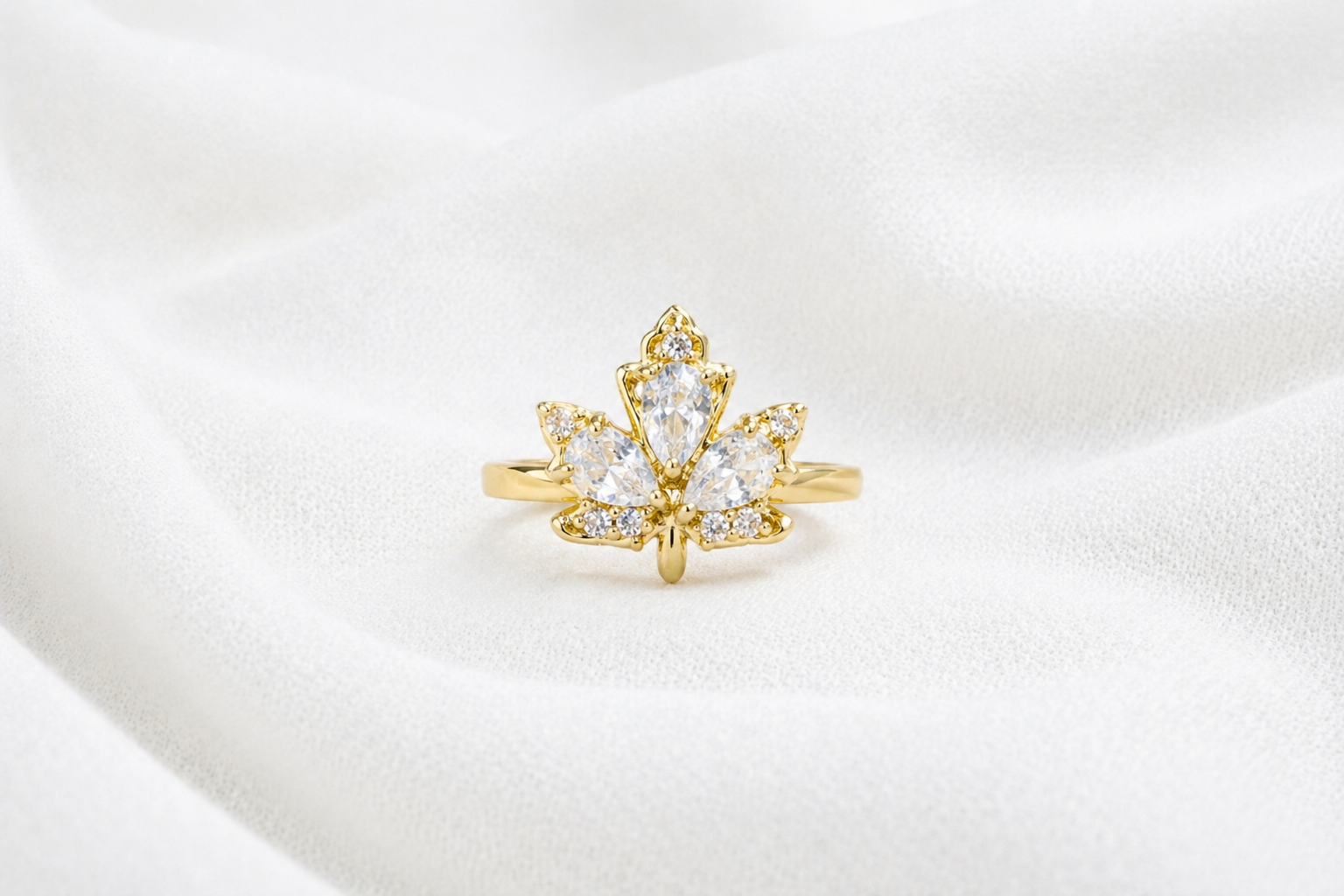 Royal Bloom Crystal Ring - Image 2