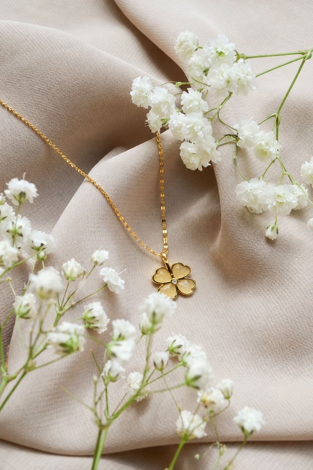 White Heart Blossom Pendant Necklace - Image 3